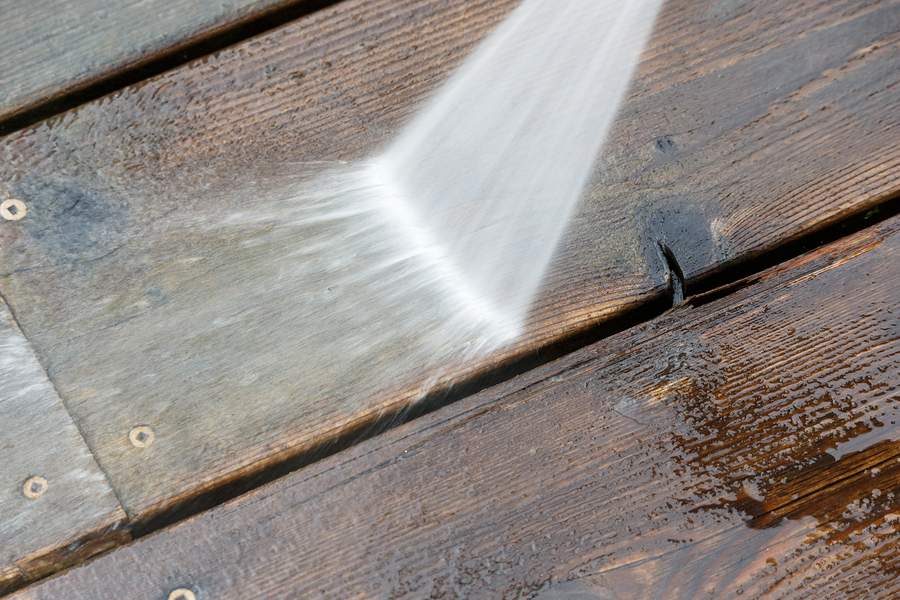 Wood Deck Floor Cleaning With High Pressure Water Jet